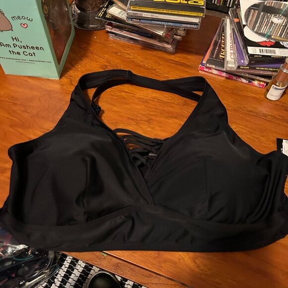 torrid Other - Torrid Black Triangle Bikini Top Lightly Lined Wire Free Low Coverage NWT Plus 2